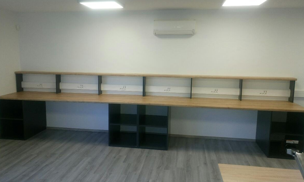 amenagement-sur-mesure-bureaux-professionnels Agencement sur-mesure de bureaux professionnels dans le Lot